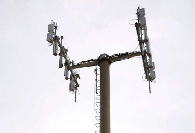 American Tower set to buy control of Viom Networks