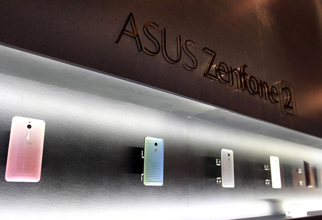 Asus to make smartphones in India, partners Foxconn