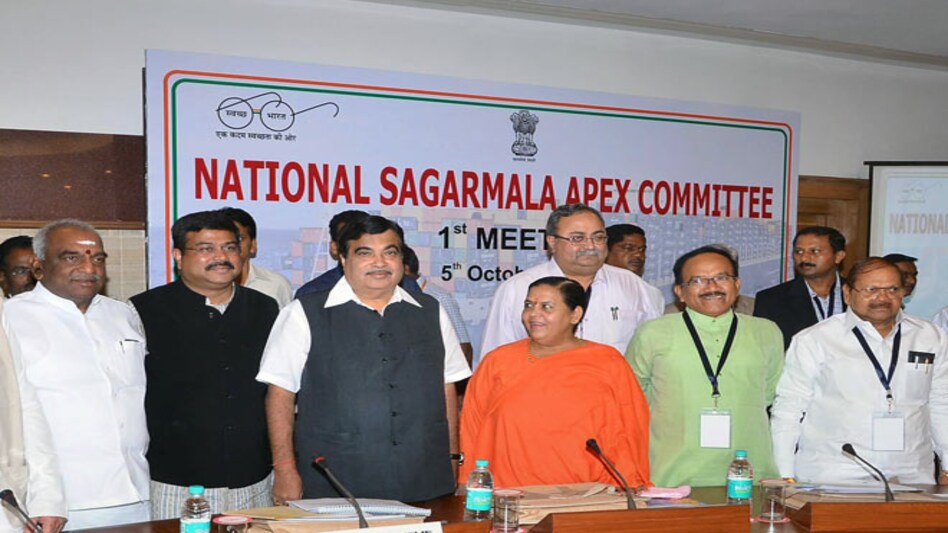 Govt to spend Rs 70,000 crore on development of major ports: Nitin Gadkari Govt to spend Rs 70,000 crore on development of major ports: Nitin Gadkari