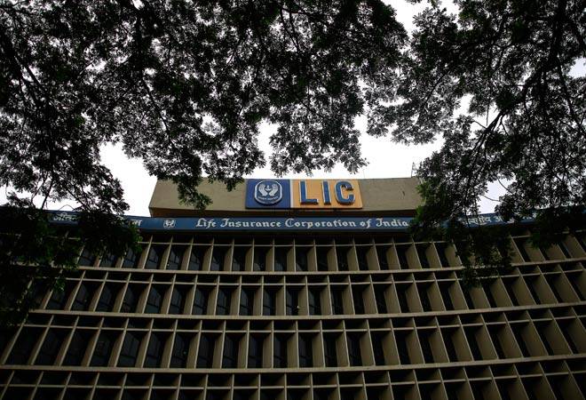 LIC eyes 10 per cent stake in CDSL for about Rs 83 crore