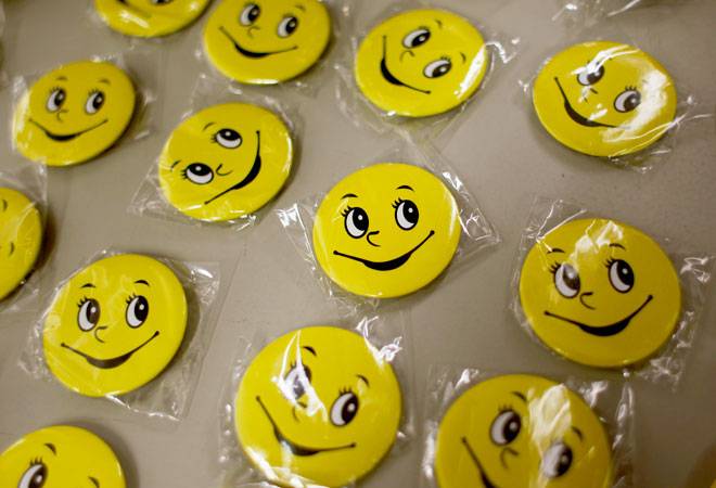 Now, emoji keyboard for folks too lazy for words