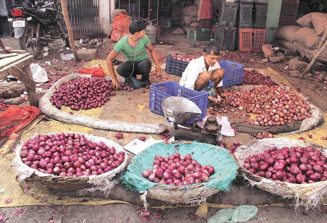Onion overdose turns into a problem of plenty for farmers