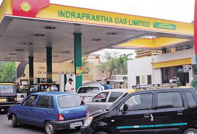Only 280 gas stations in Delhi, cabbies brace for CNG chaos ahead