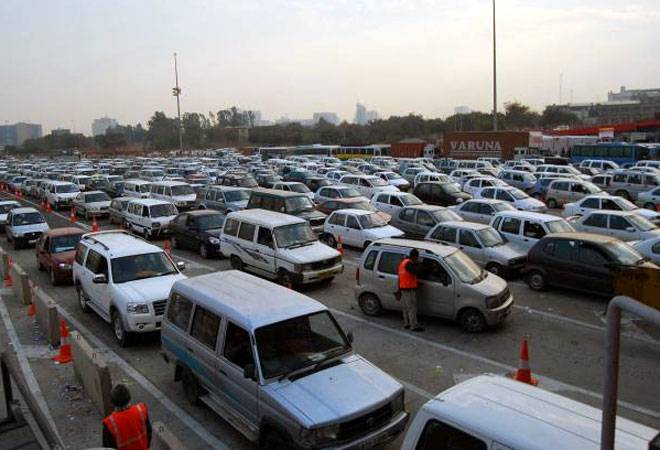 Green court bans diesel vehicles in Delhi