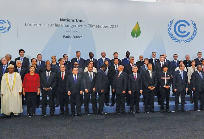 Divided they stand: World leaders at the the 2015 UN Climate Change Conference, CoP 21, in Paris