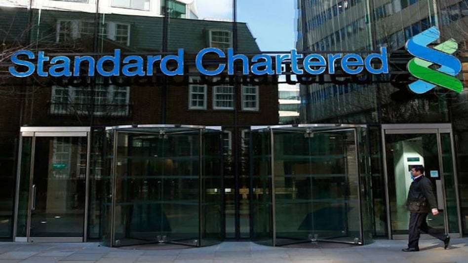 Standard Chartered has axed at least half a dozen oil and gas advisory banking roles. (Photo: Reuters) Standard Chartered has axed at least half a dozen oil and gas advisory banking roles. (Photo: Reuters)