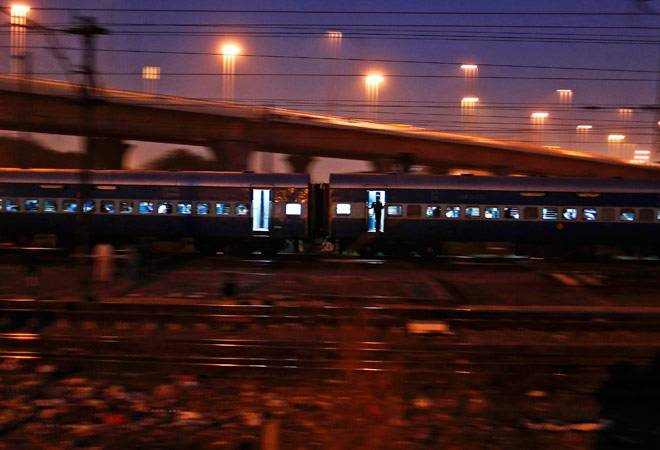 LED street lighting made mandatory in Delhi