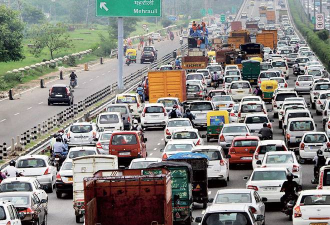 Supreme Court wants heavy tax on diesel cars, the rich to use public transport
