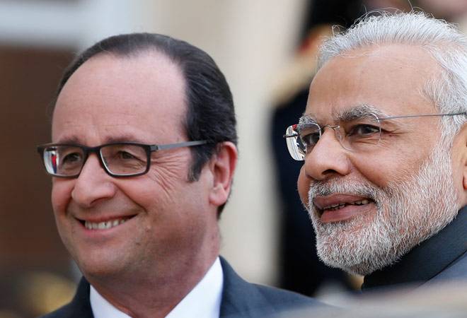 India in talks to boost Rafale deal ahead of French President Francois Hollande's India visit