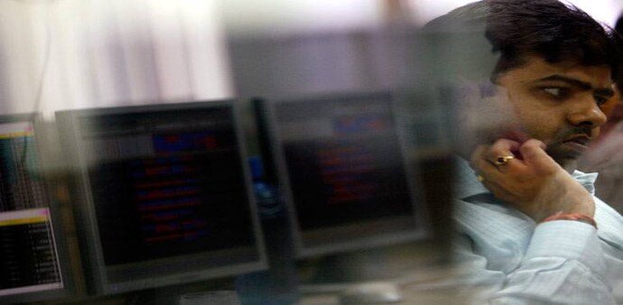 Market breadth remained fairly negative with 26 of the 30 Sensex components trading in red. Photo: Reuters Market breadth remained fairly negative with 26 of the 30 Sensex components trading in red. Photo: Reuters