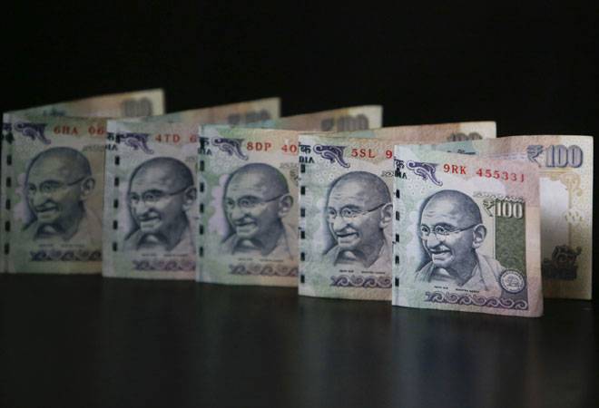 Why forex reserves fell on RBI's rupee stabilisation efforts Why forex reserves fell on RBI's rupee stabilisation efforts