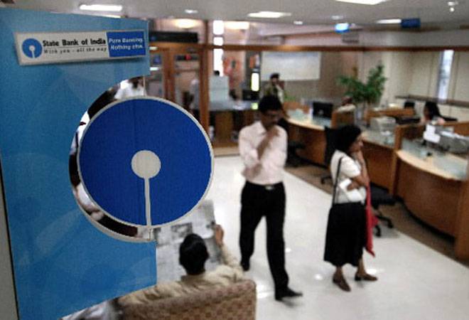 SBI rules out lending rate cuts, share sale this fiscal