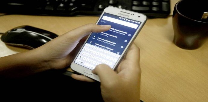 The report said one out of six users believe it has a positive effect on maintaining relationships with friends. (Photo: Reuters) The report said one out of six users believe it has a positive effect on maintaining relationships with friends. (Photo: Reuters)