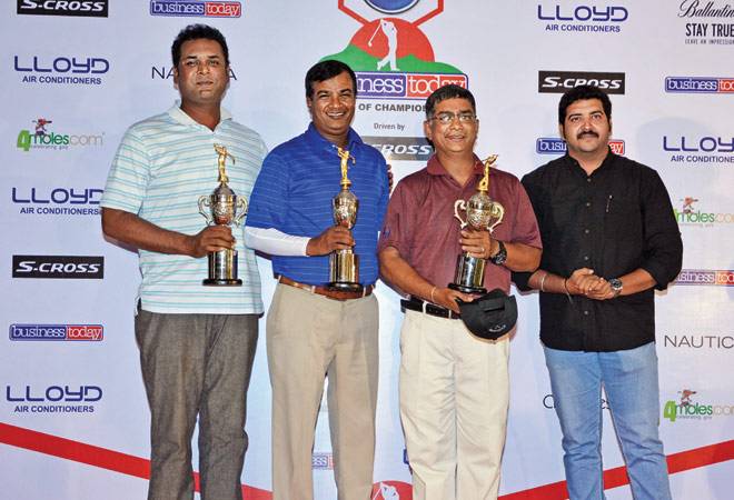 Winning Team: (L-R) Suman Ranjeet, Ravi Kuppusamy and Suresh Bethavandu with G. Sudheer of LLOYD Winning Team: (L-R) Suman Ranjeet, Ravi Kuppusamy and Suresh Bethavandu with G. Sudheer of LLOYD