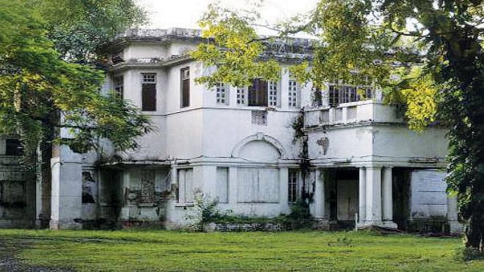 Over 50 former Members of Parliament who overstayed in Lutyens' Zone bungalows allotted to them have failed to pay their rent. (Photo: Reuters) Over 50 former Members of Parliament who overstayed in Lutyens' Zone bungalows allotted to them have failed to pay their rent. (Photo: Reuters)