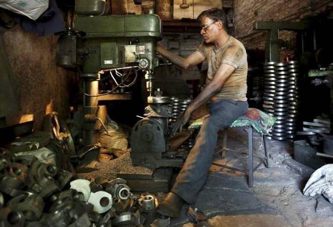 India's factory output at 4-mth high in Jan; China's falls at fastest pace since 2012
