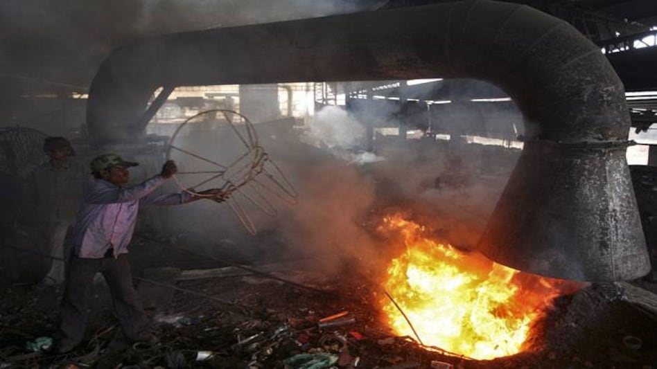 Make in India: Maharashtra unveils six industry policies Make in India: Maharashtra unveils six industry policies