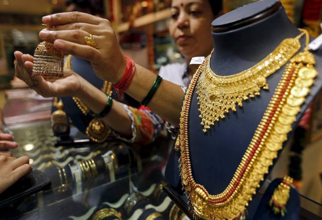 Gems & Jewellery exports dip 14.5% during April-January