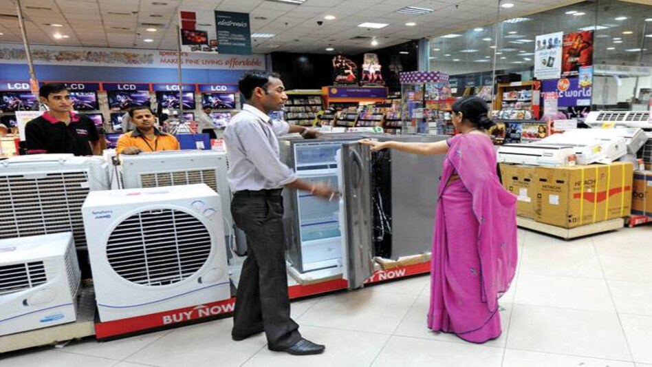 Electronics sector faces structural challenges (Photo: Shekhar Ghosh) Electronics sector faces structural challenges (Photo: Shekhar Ghosh)