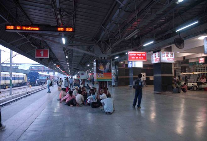 Railways extends e-catering service to 408 stations