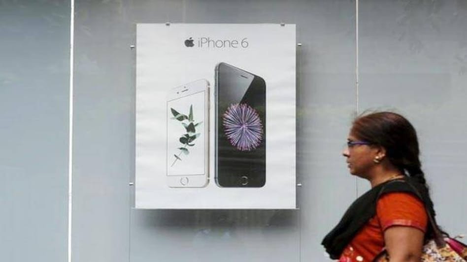 Govt says Apple must sell locally-sourced goods to set up stores: Source Govt says Apple must sell locally-sourced goods to set up stores: Source