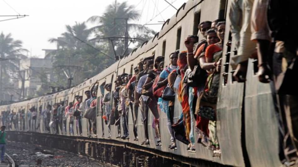 India's first solar-powered train set for trial India's first solar-powered train set for trial