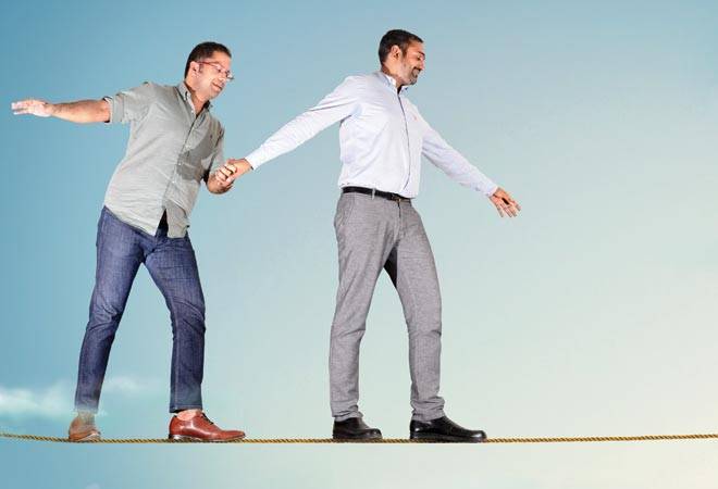 Balancing Act: AskmeBazaar CEO Kiran Murthi (right) and AskMe Group CMO Manav Sethi (Photo: Vivan Mehra) (Photo Illustration: Ajay Thakuri) Balancing Act: AskmeBazaar CEO Kiran Murthi (right) and AskMe Group CMO Manav Sethi (Photo: Vivan Mehra) (Photo Illustration: Ajay Thakuri)