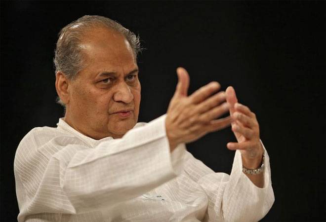 Rahul Bajaj still in top gear, says no plan to retire