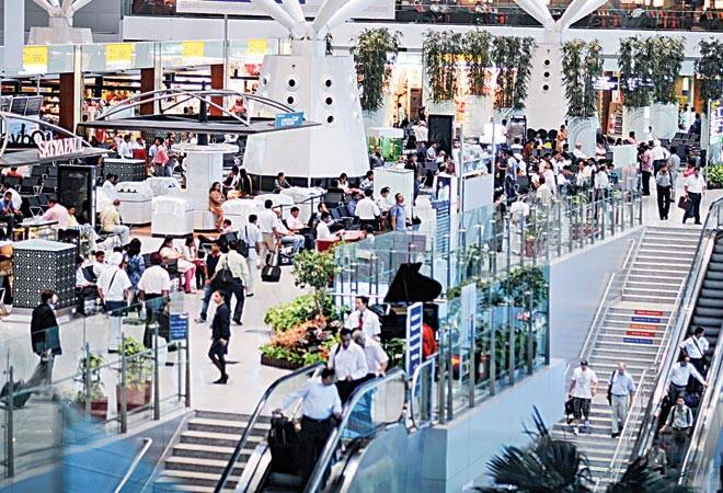 Infra woes: Rising air travel is a challenge (Photo: Vivan Mehra) Infra woes: Rising air travel is a challenge (Photo: Vivan Mehra)