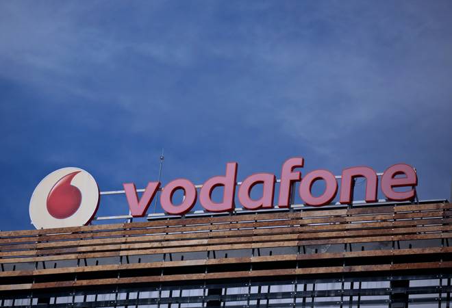 Vodafone offers international roaming plan for pre, postpaid users