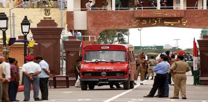 India & Pakistan trade from the Mumbai-Karachi sea route and the Attari/Wagah land route India & Pakistan trade from the Mumbai-Karachi sea route and the Attari/Wagah land route