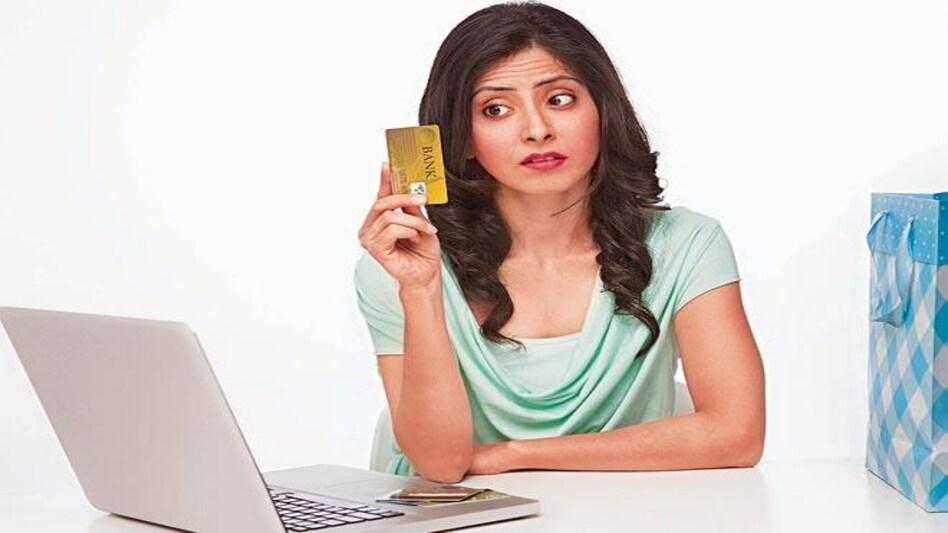 Snapdeal, Flipkart, Amazon elated as buyers binge shop Snapdeal, Flipkart, Amazon elated as buyers binge shop