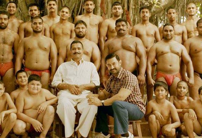 Aamir Khan's Dangal makes grand entry to 100 crore club Aamir Khan's Dangal makes grand entry to 100 crore club