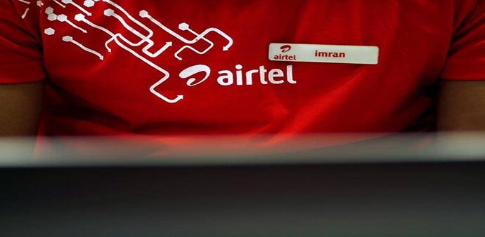 Airtel unveils Rs 3,000 cr payments bank plan Airtel unveils Rs 3,000 cr payments bank plan