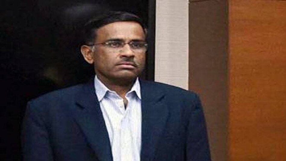 NSE's Vikram Limaye to get double the pay of rival bourses' chiefs NSE's Vikram Limaye to get double the pay of rival bourses' chiefs