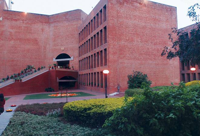 Amazon top recruiter at IIM-Ahmedabad, makes 18 job offers