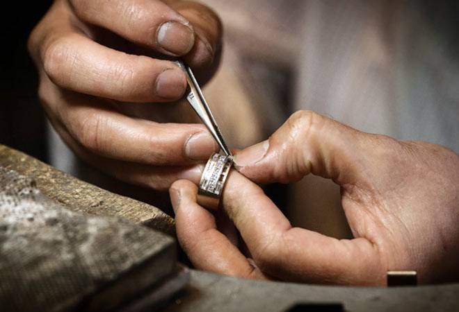 Prime Minister Narendra Modi hopes local Indian jewellers to influence global fashion; transform India into global diamond trading hub