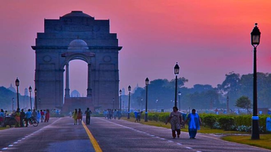 Delhi's economy estimated to grow at 12.76 per cent in 2016-17 Delhi's economy estimated to grow at 12.76 per cent in 2016-17