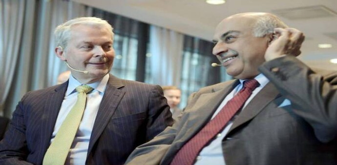 Matti Ruotsala (L), Chairman of the Board of the PKC Group, and Vivek Chaand Sehgal, Chairman of the Board of the Motherson Sumi Systems Ltd, discuss during a news conference in Helsinki, Finland, January 20, 2017. Matti Ruotsala (L), Chairman of the Board of the PKC Group, and Vivek Chaand Sehgal, Chairman of the Board of the Motherson Sumi Systems Ltd, discuss during a news conference in Helsinki, Finland, January 20, 2017.