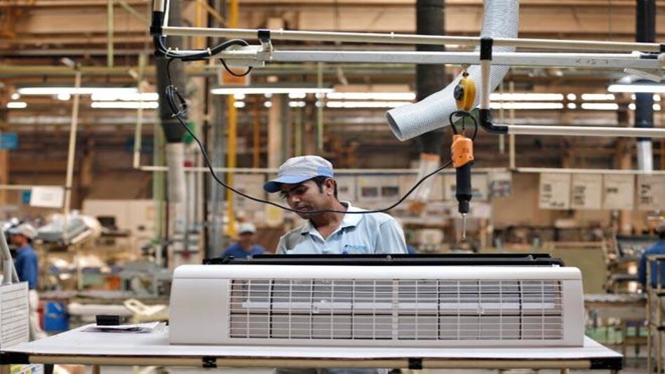 AC makers expect sales boost riding on the early-summer heat wave AC makers expect sales boost riding on the early-summer heat wave