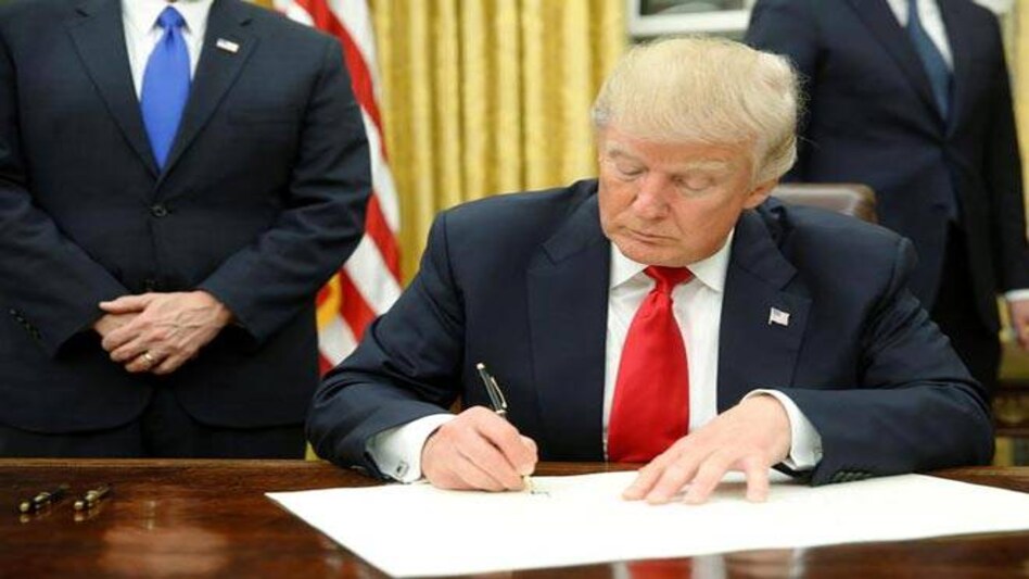 Donald Trump set to sign an executive order to seek changes in H-1B visa program to encourage hiring Americans Donald Trump set to sign an executive order to seek changes in H-1B visa program to encourage hiring Americans