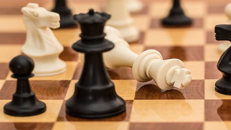 How investing is like playing a game of chess How investing is like playing a game of chess