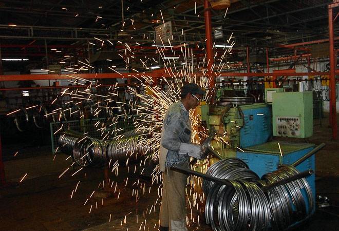 Indian economy to gain momentum, cost of funds may rise: Report