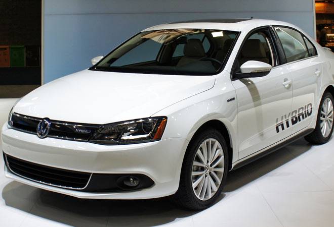 GST rates to hit green car policy, tax on hybrid vehicles at 43%