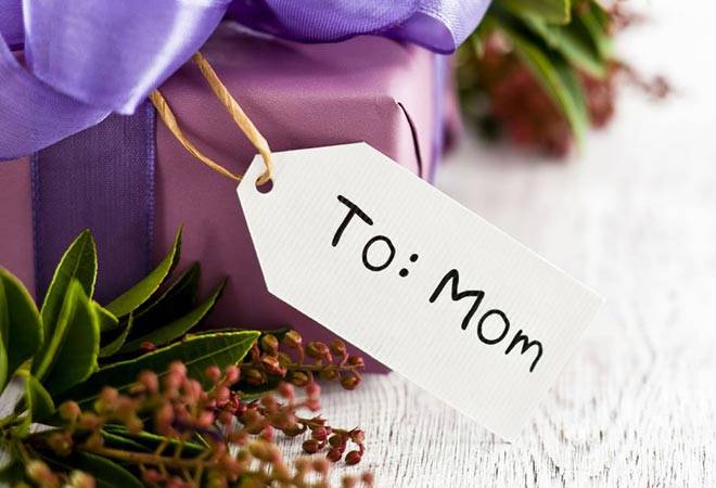 Mother's Day discounts: Here's what you can pick as gifts from Amazon, Flipkart or Jabong Mother's Day discounts: Here's what you can pick as gifts from Amazon, Flipkart or Jabong