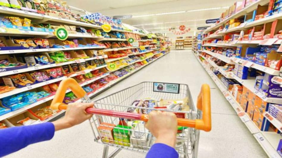 How GST will impact expenses on food, clothes, EMIs, education, fuel, DTH How GST will impact expenses on food, clothes, EMIs, education, fuel, DTH