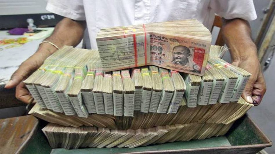 SC asks govt to explain why 'genuine people' can't exchange old Rs 500 and Rs 1000 notes SC asks govt to explain why 'genuine people' can't exchange old Rs 500 and Rs 1000 notes