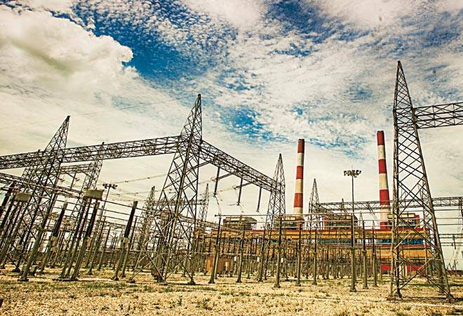 Govt to electrify 10K mobile towers to cut down diesel use