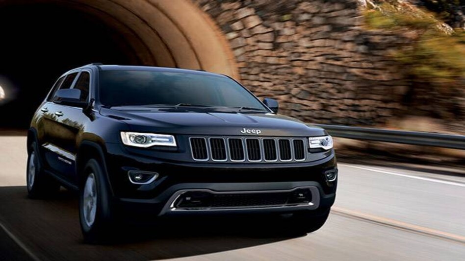 Jeep Grand Cherokee launched in India with petrol engine, range starts at Rs 75.15 lakh Jeep Grand Cherokee launched in India with petrol engine, range starts at Rs 75.15 lakh