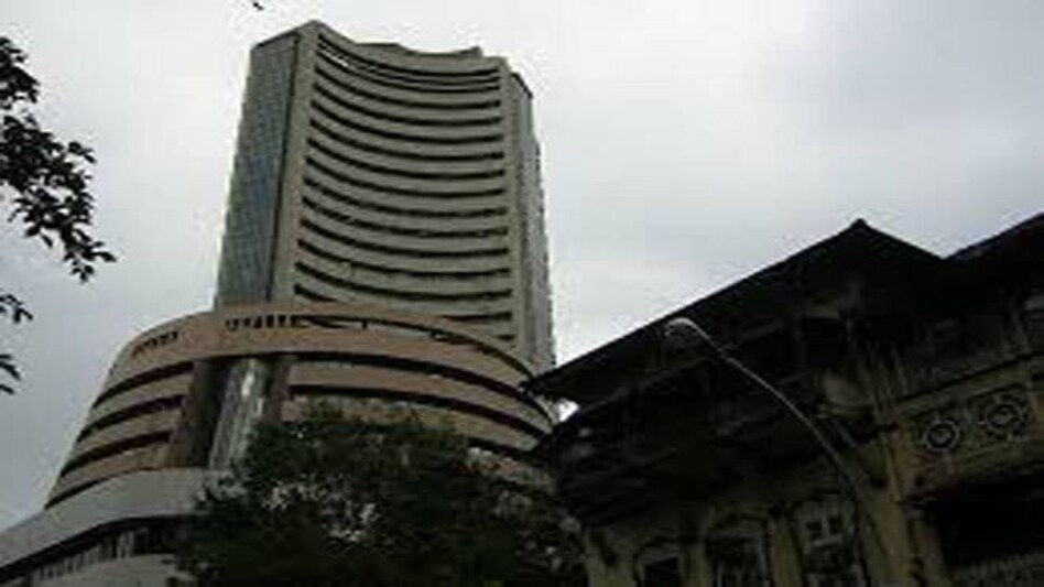 Sensex rises 244 points, Nifty reclaims 9900 level; Bharti Airtel, Coal India lead gains Sensex rises 244 points, Nifty reclaims 9900 level; Bharti Airtel, Coal India lead gains